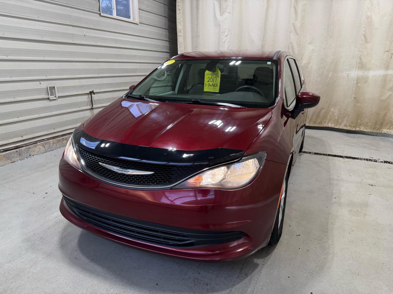 Chrysler Pacifica Touring FWD 2017