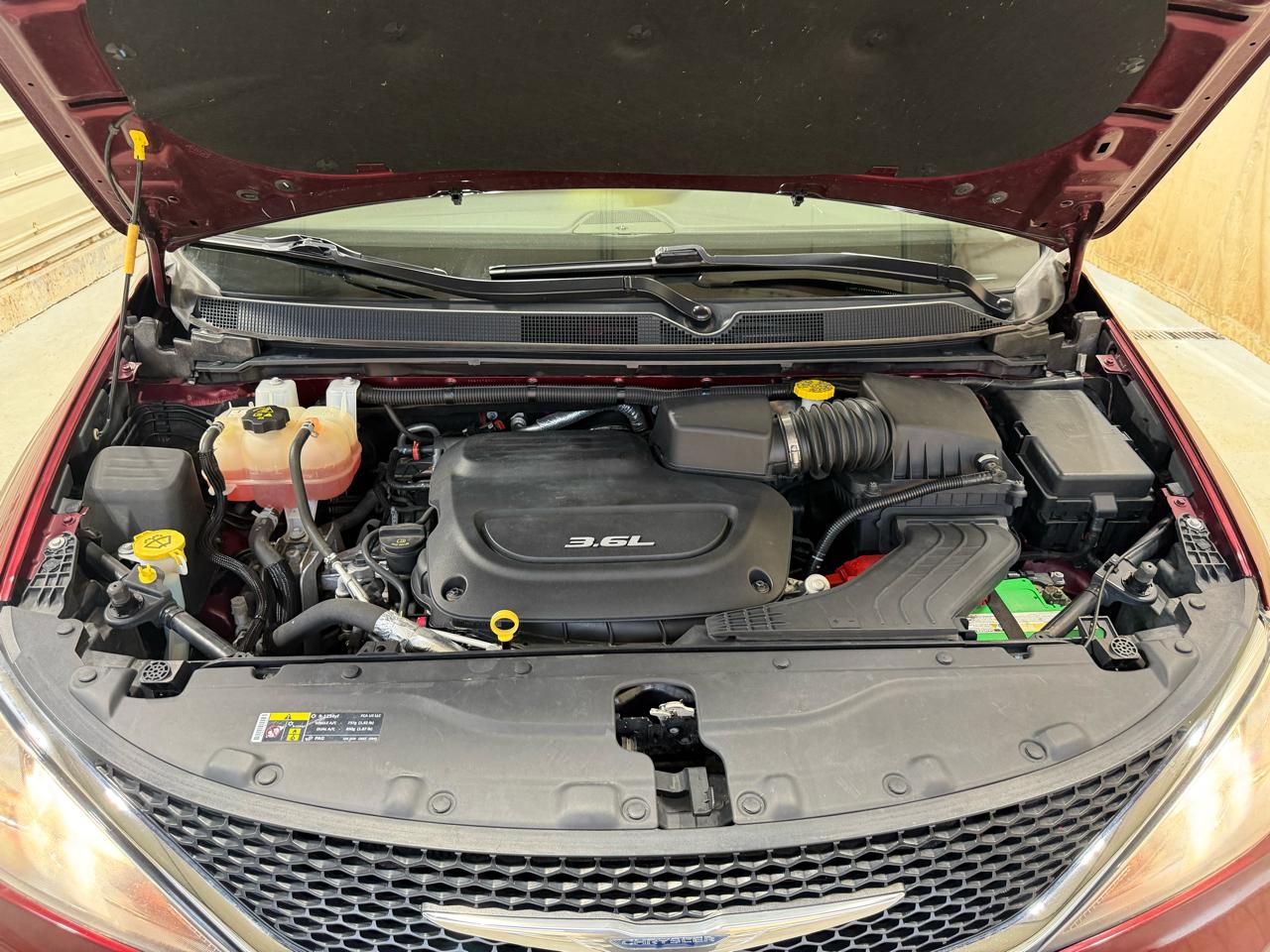 Chrysler Pacifica Touring FWD 2017