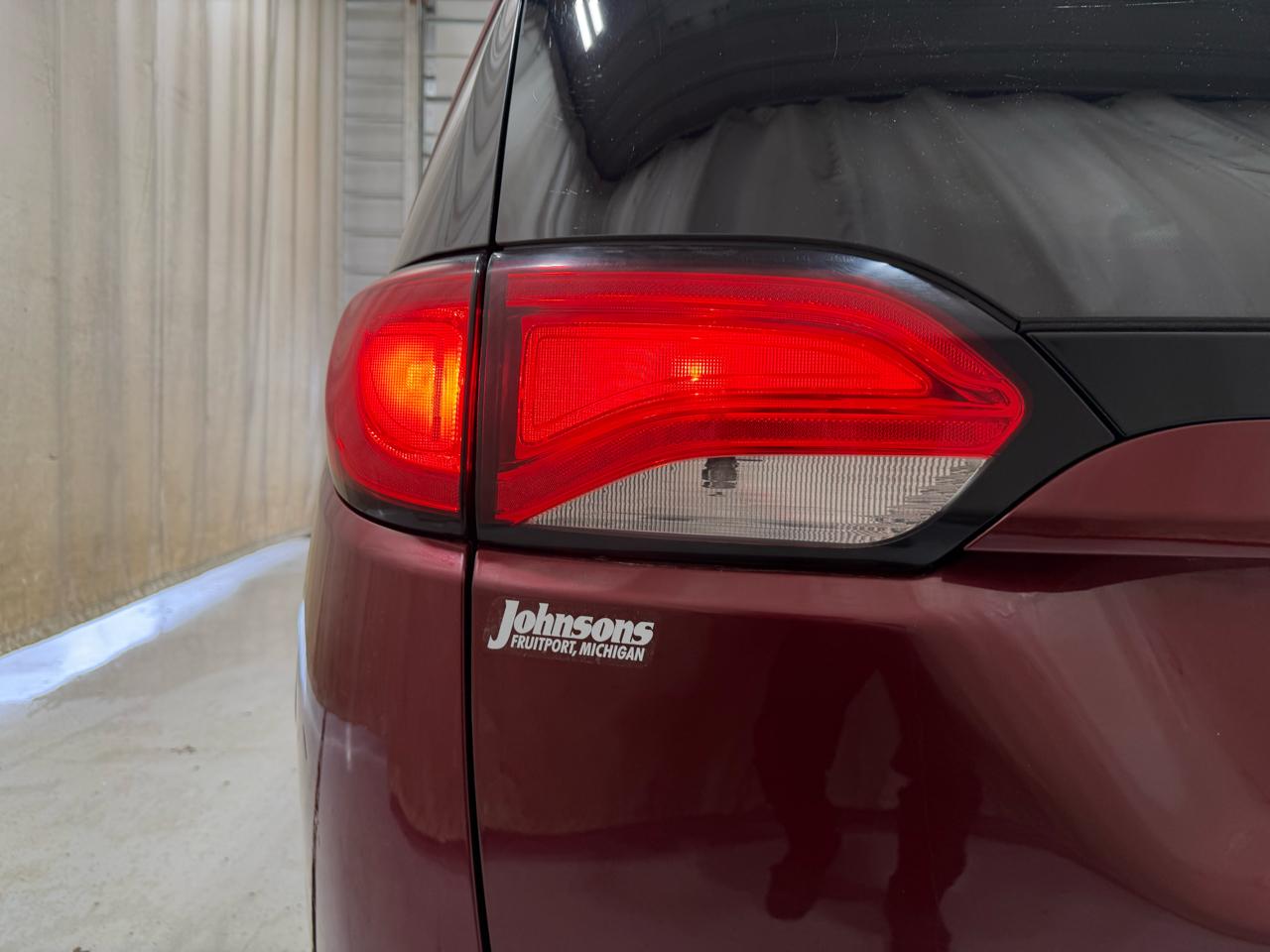 Chrysler Pacifica Touring FWD 2017