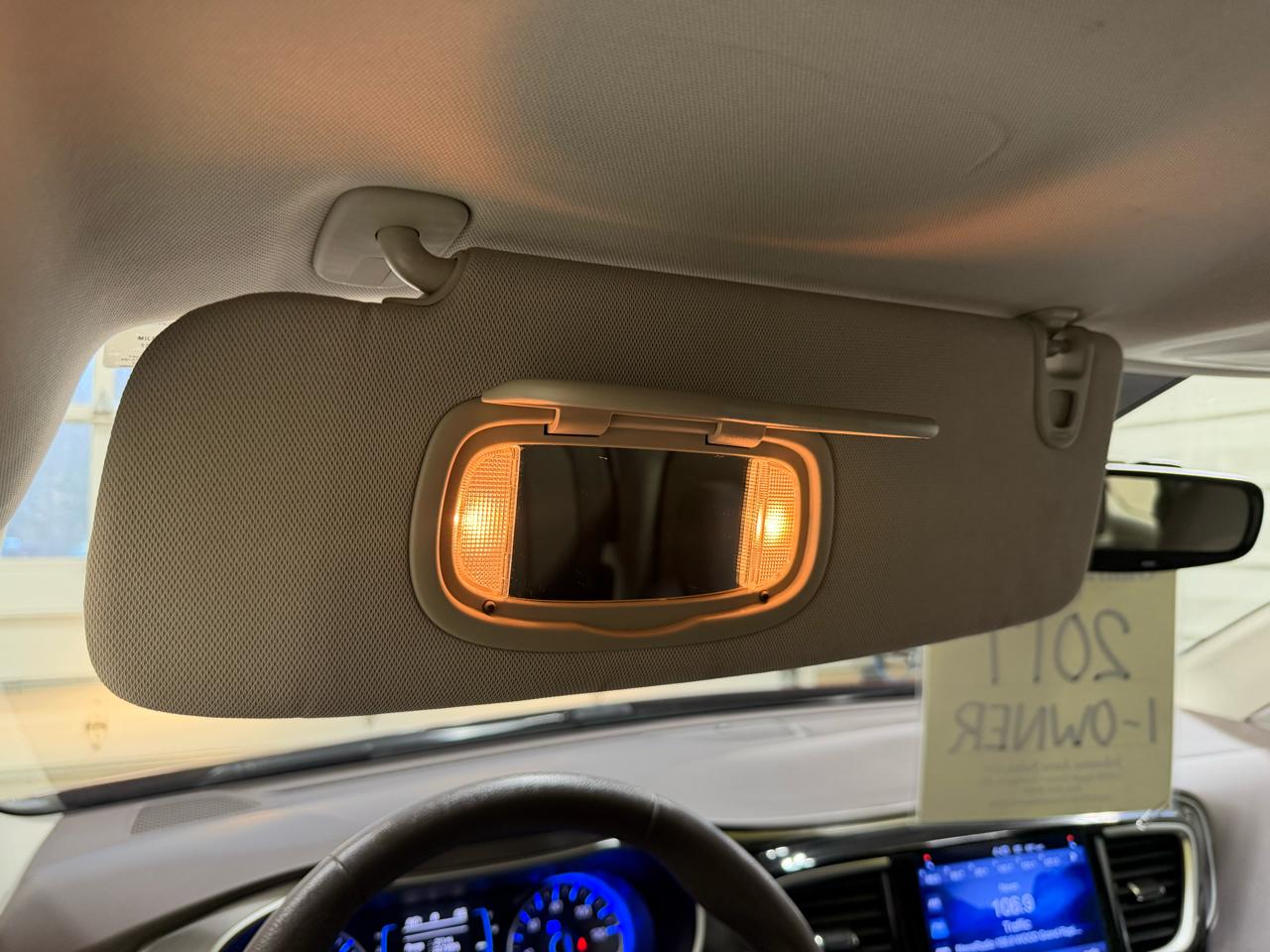 Chrysler Pacifica Touring FWD 2017