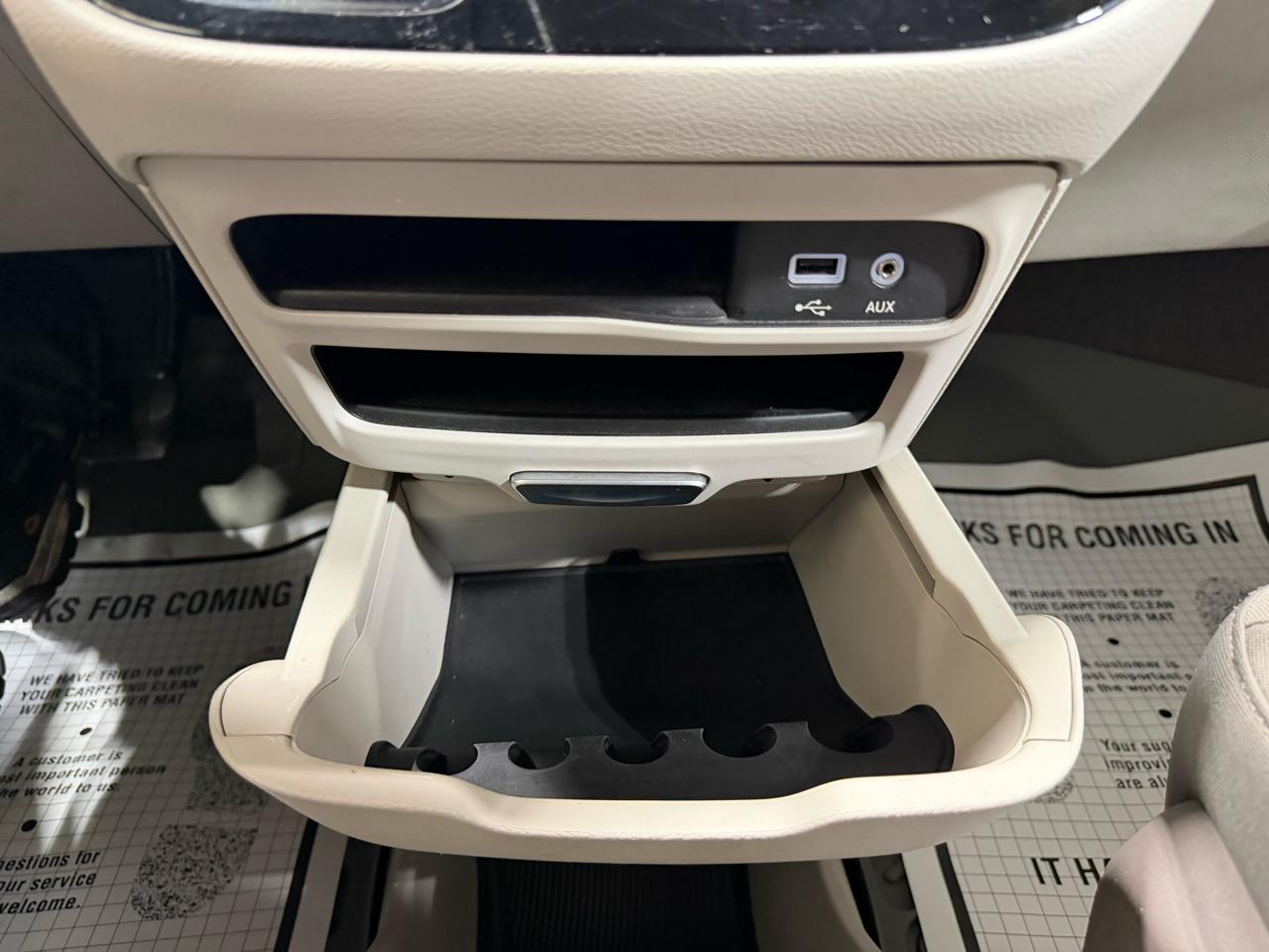 Chrysler Pacifica Touring FWD 2017