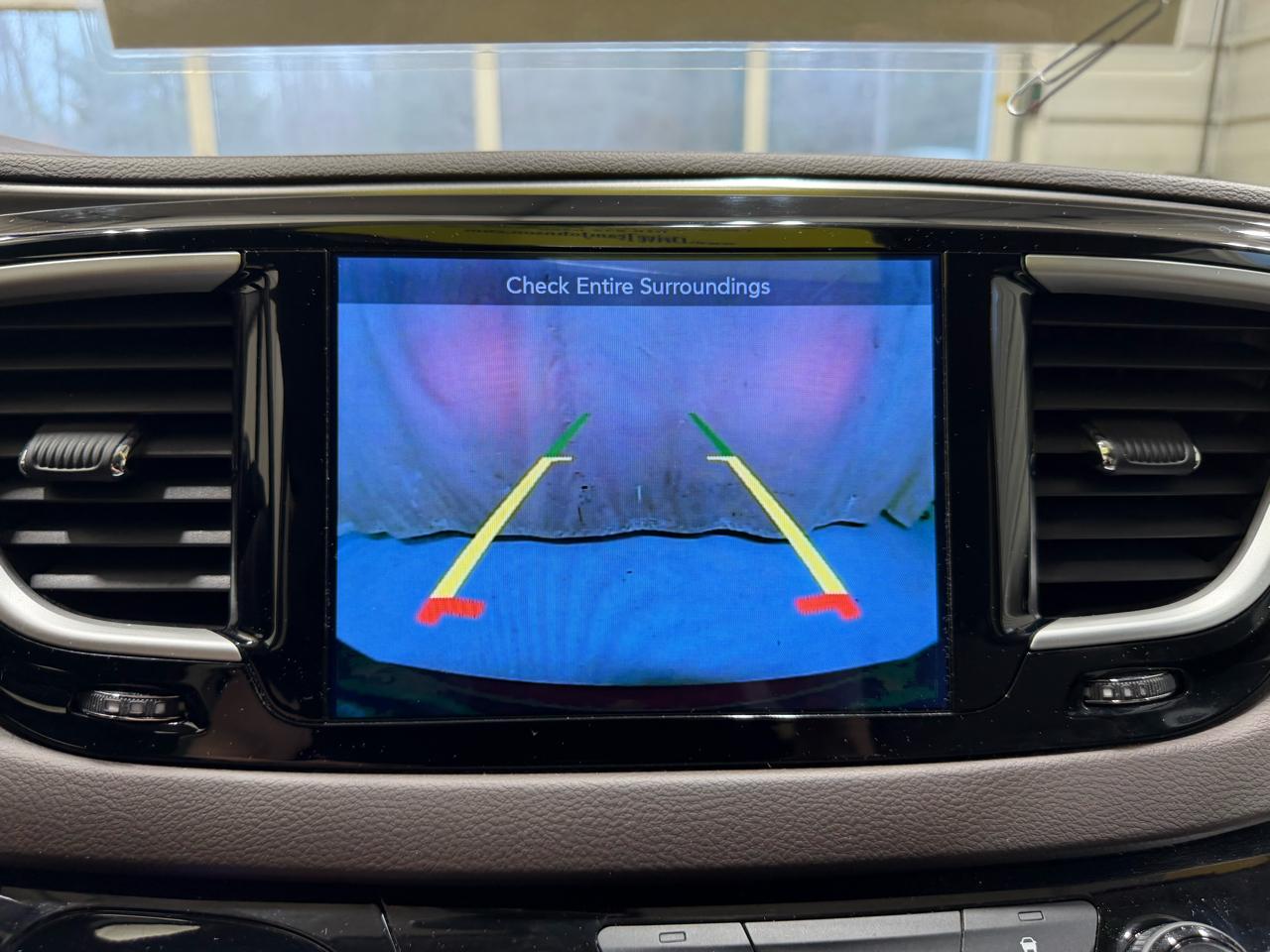 Chrysler Pacifica Touring FWD 2017