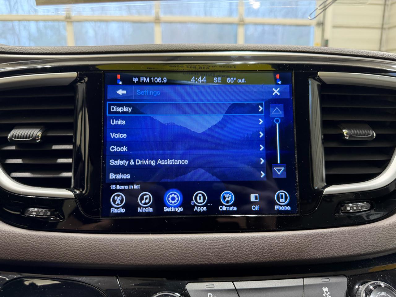 Chrysler Pacifica Touring FWD 2017