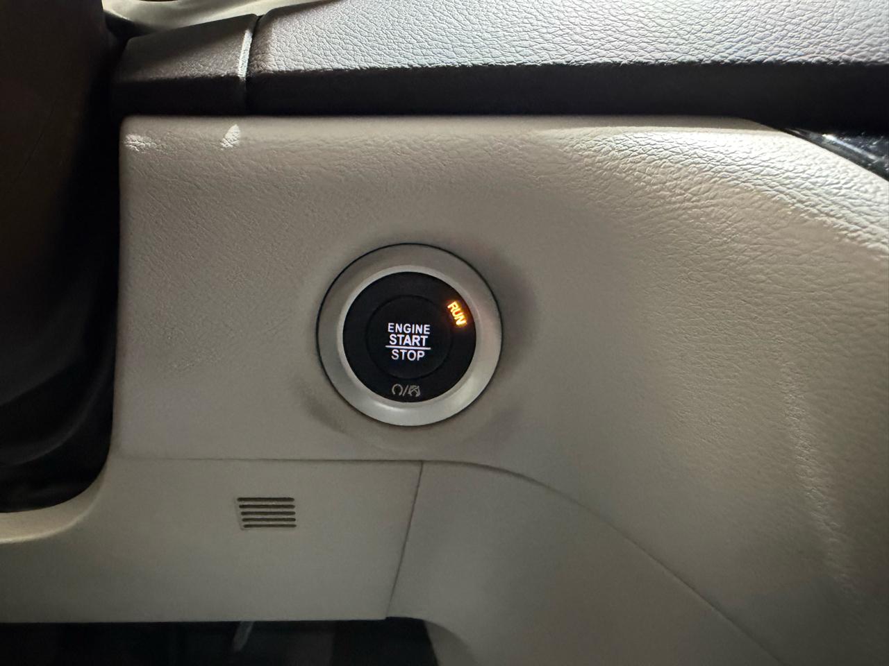 Chrysler Pacifica Touring FWD 2017