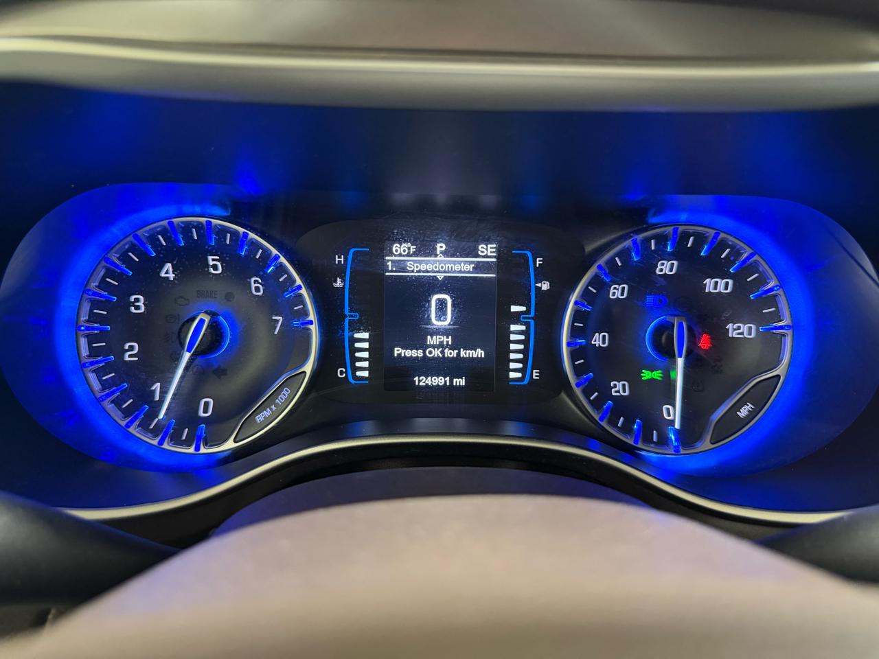 Chrysler Pacifica Touring FWD 2017