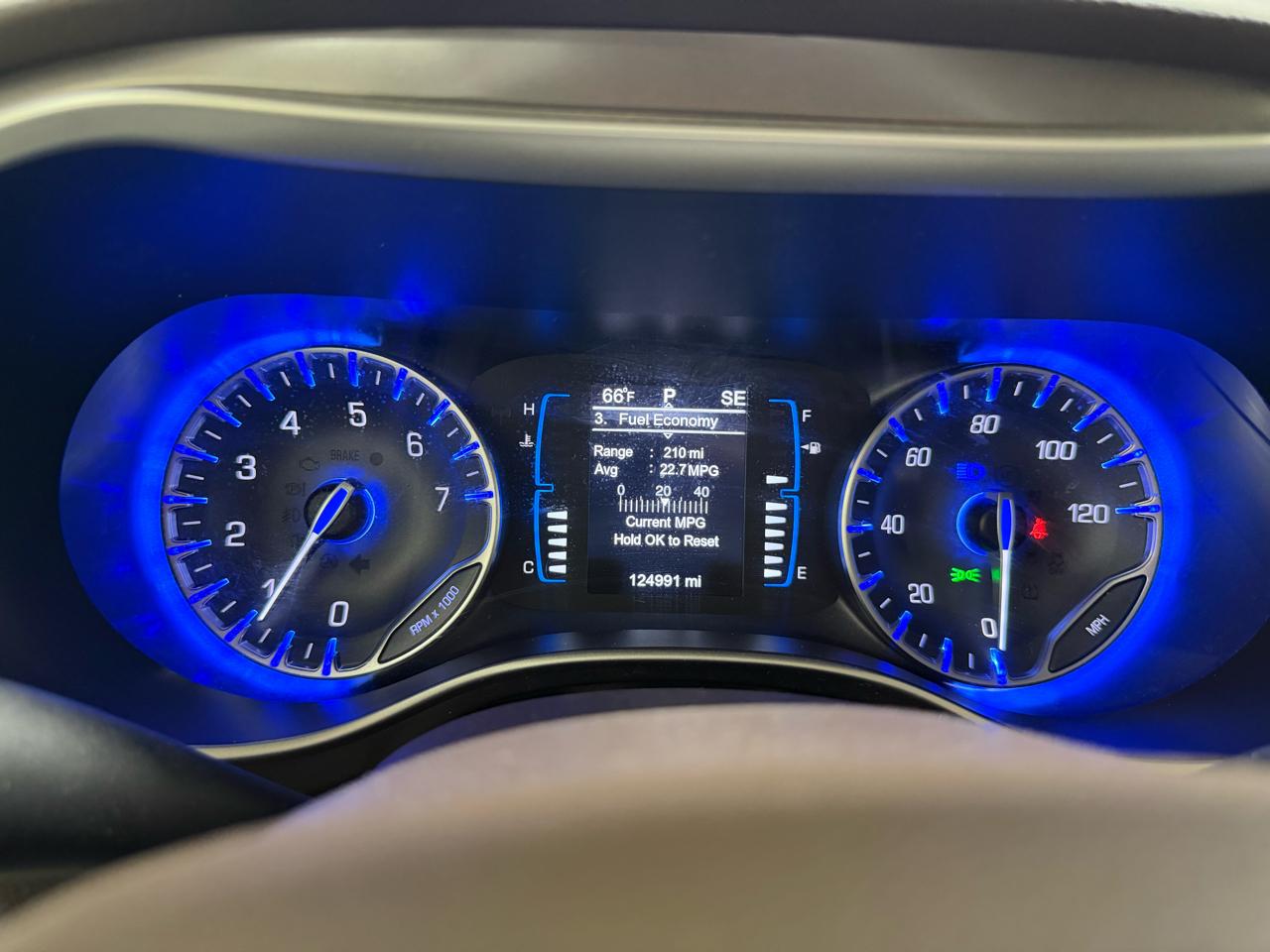 Chrysler Pacifica Touring FWD 2017