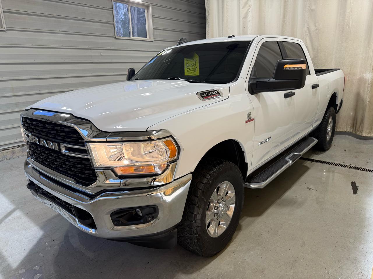 RAM 2500 Big Horn 4x4 Crew Cab 6'4" Box 2024