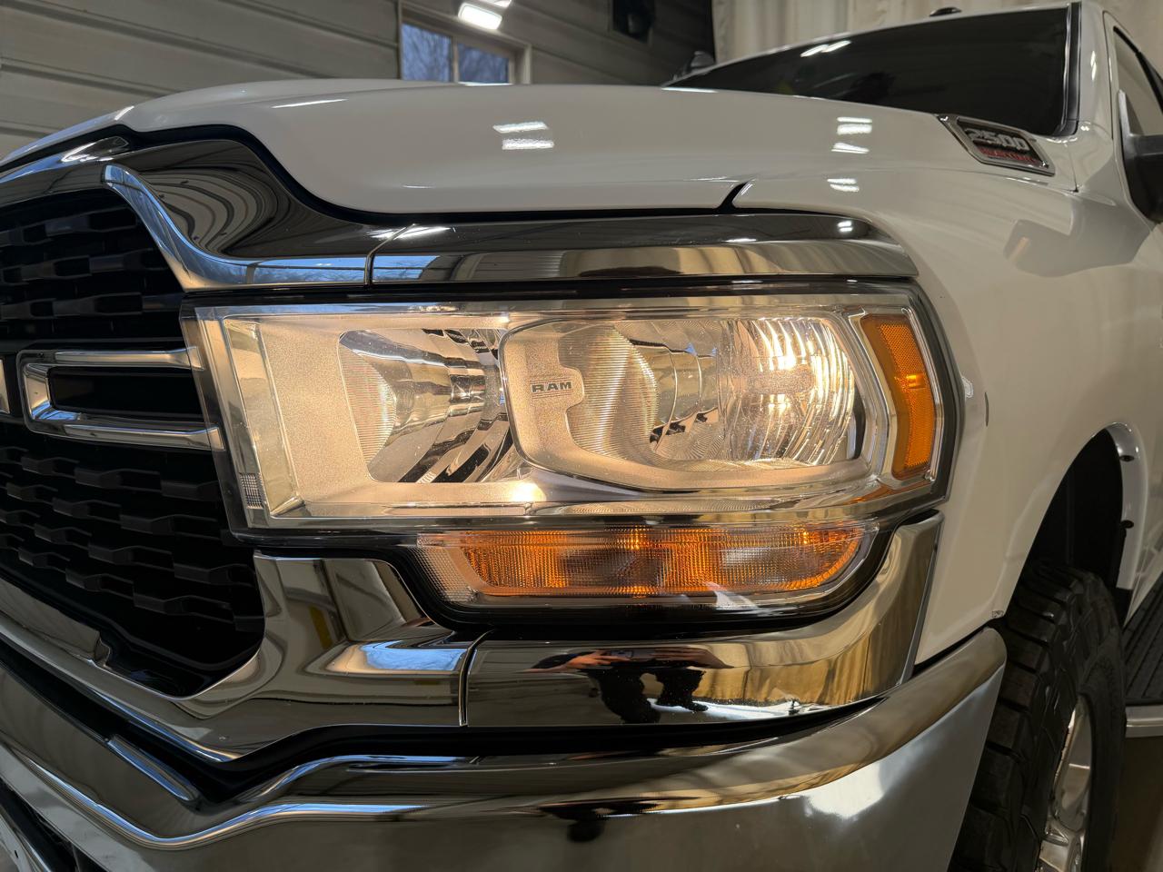 RAM 2500 Big Horn 4x4 Crew Cab 6'4" Box 2024