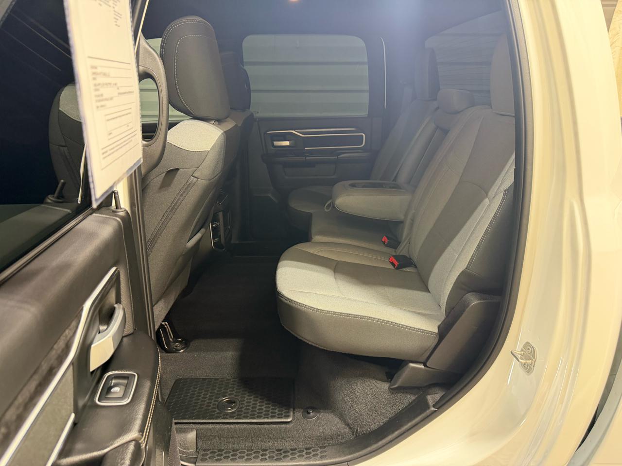 RAM 2500 Big Horn 4x4 Crew Cab 6'4" Box 2024