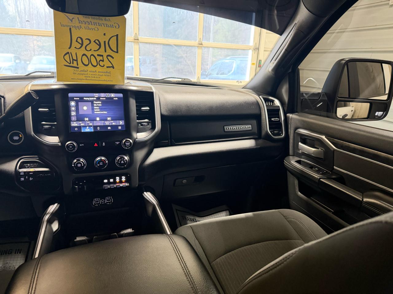 RAM 2500 Big Horn 4x4 Crew Cab 6'4" Box 2024