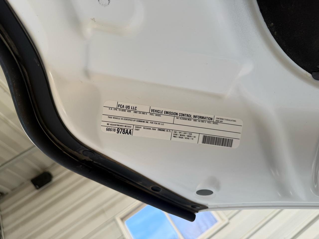 RAM 2500 Big Horn 4x4 Crew Cab 6'4" Box 2024