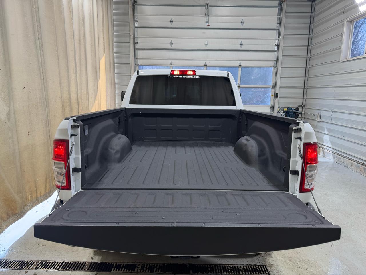 RAM 2500 Big Horn 4x4 Crew Cab 6'4" Box 2024