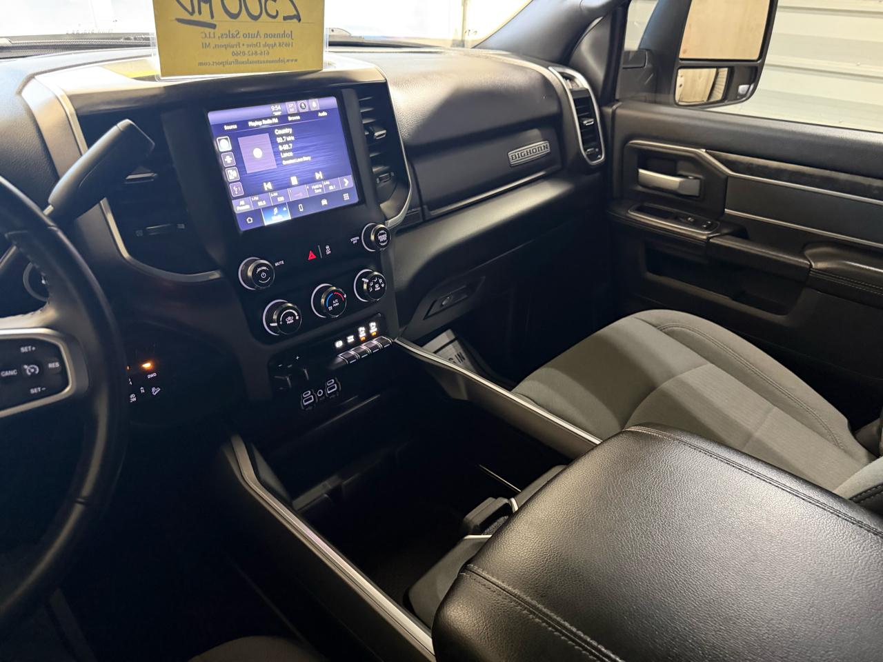 RAM 2500 Big Horn 4x4 Crew Cab 6'4" Box 2024