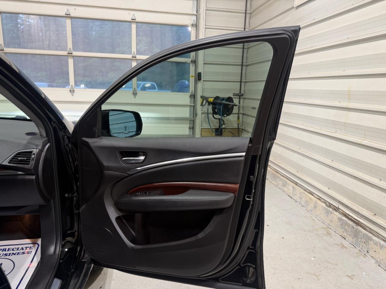 Acura MDX FWD 4dr Tech Pkg 2015