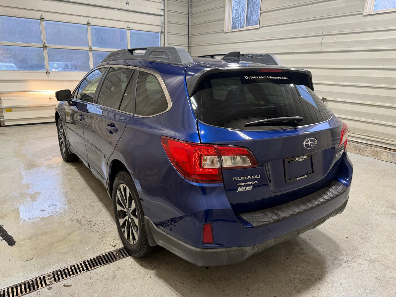 Subaru Outback 4dr Wgn 2.5i Limited 2016