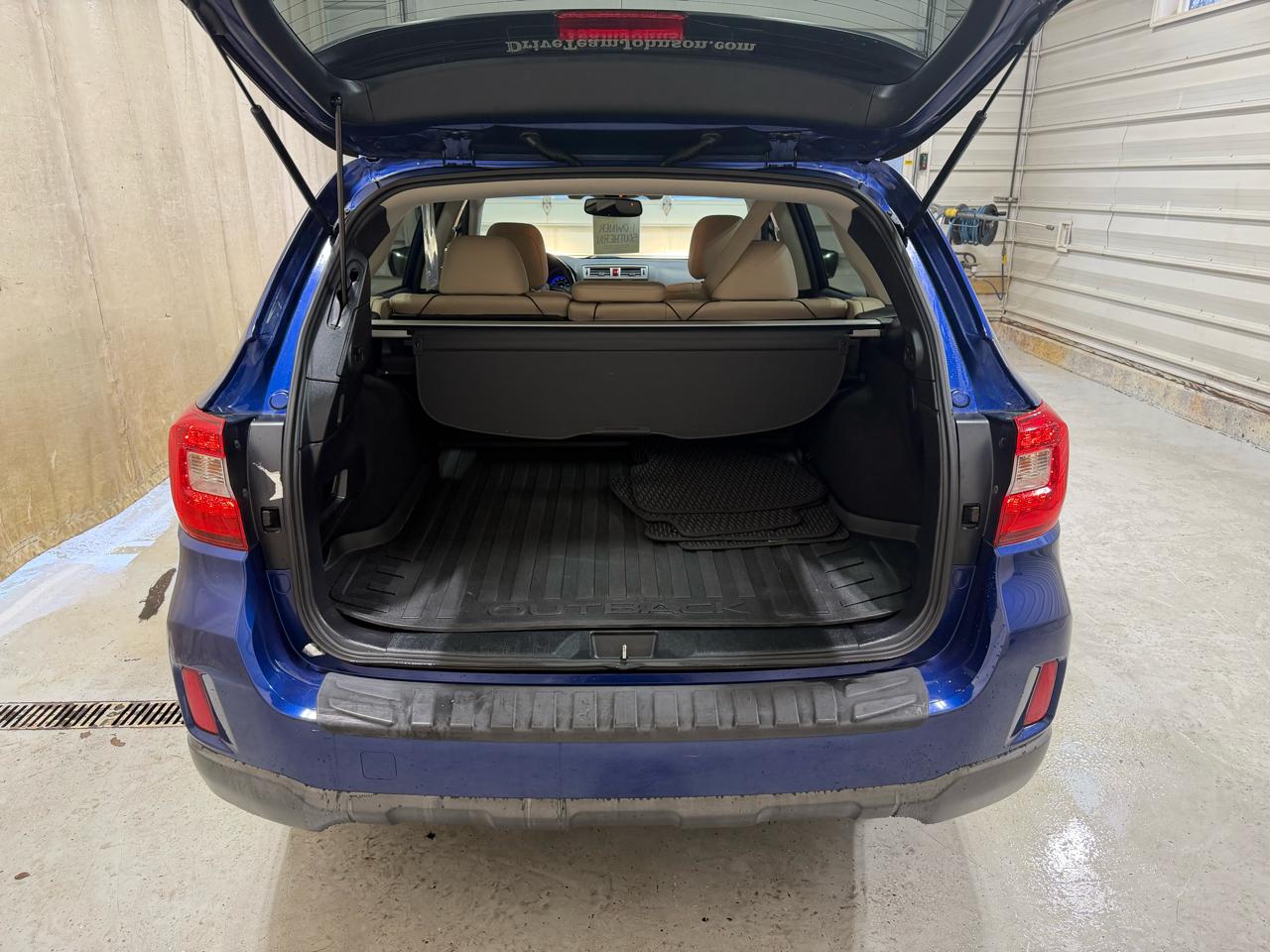 Subaru Outback 4dr Wgn 2.5i Limited 2016