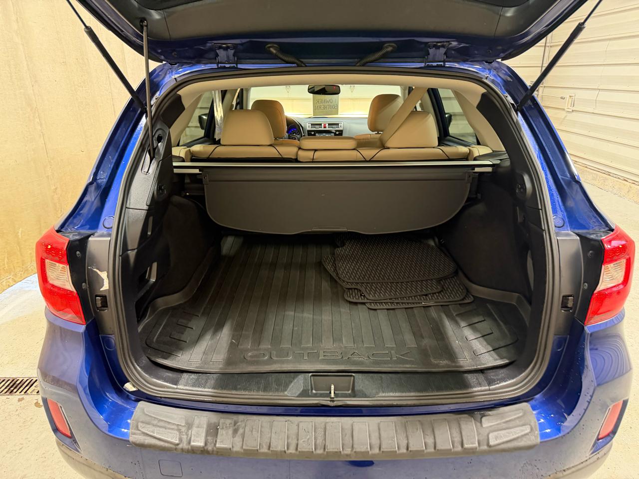 Subaru Outback 4dr Wgn 2.5i Limited 2016