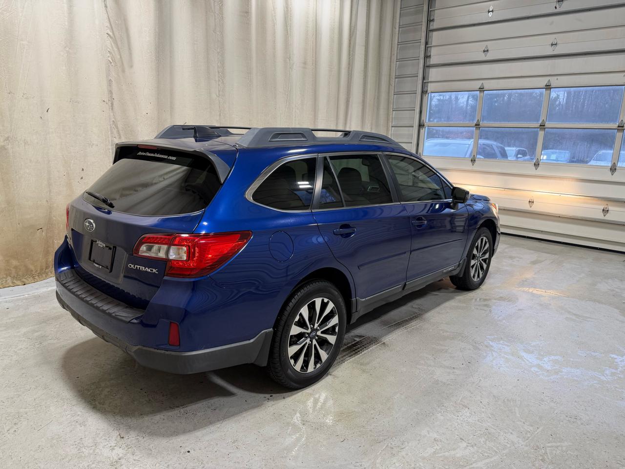 Subaru Outback 4dr Wgn 2.5i Limited 2016