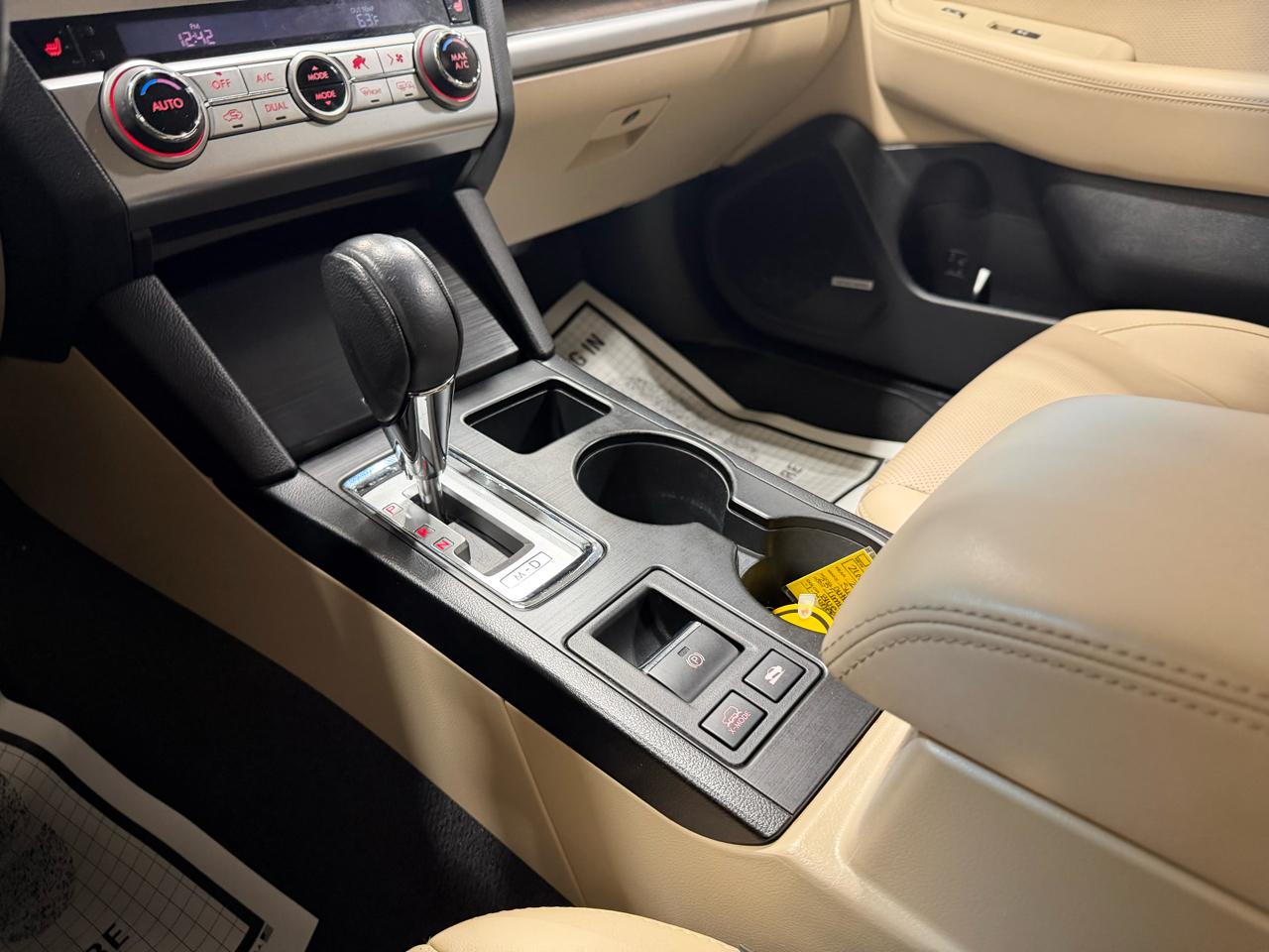 Subaru Outback 4dr Wgn 2.5i Limited 2016