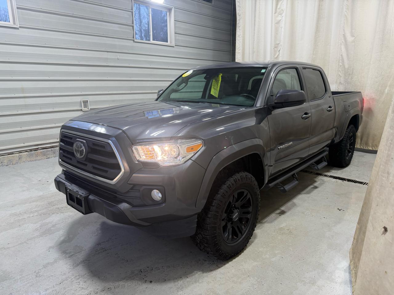 Toyota Tacoma SR5 Double Cab 6' Bed V6 4x4 AT (Natl) 2018