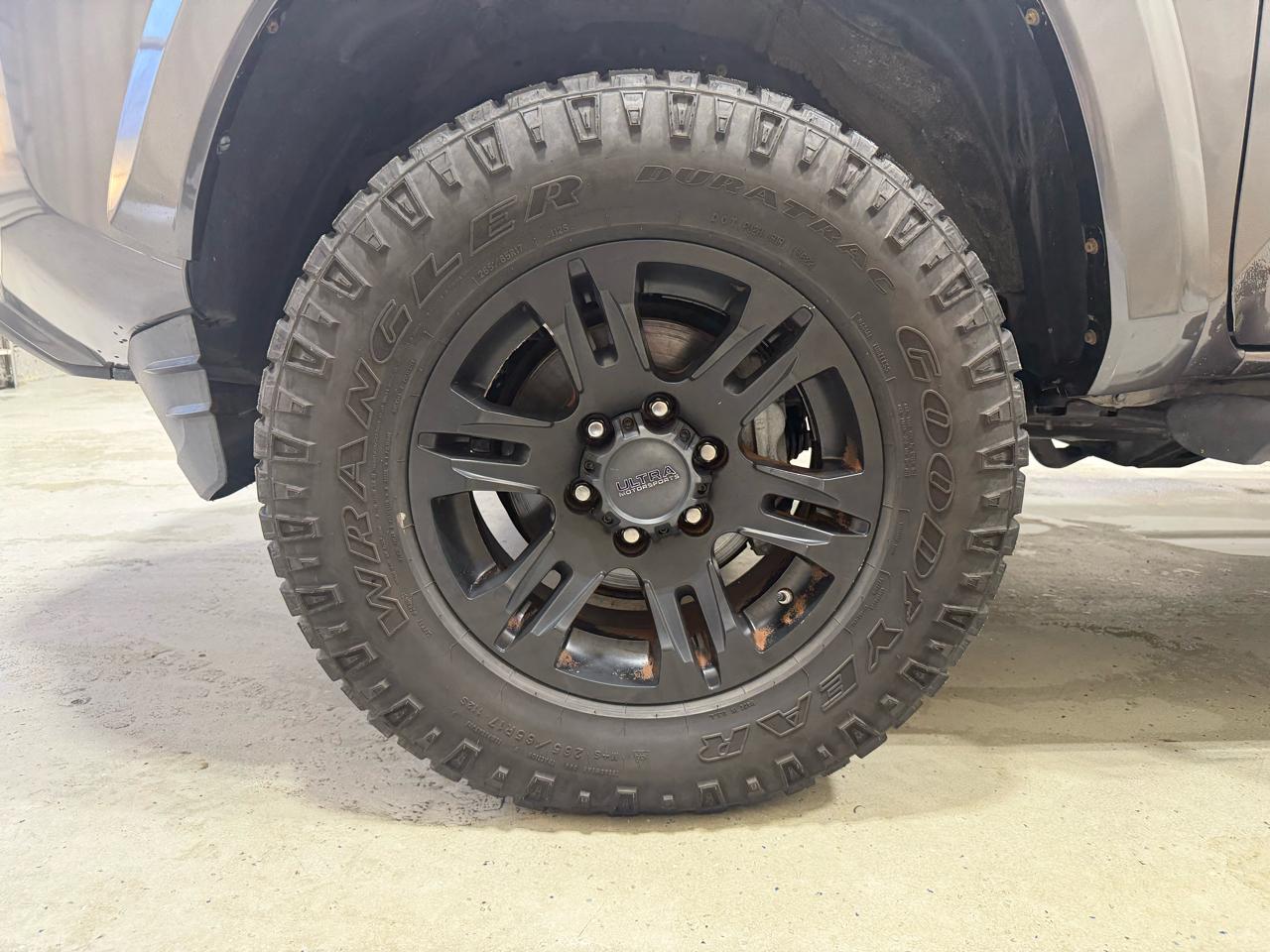 Toyota Tacoma SR5 Double Cab 6' Bed V6 4x4 AT (Natl) 2018