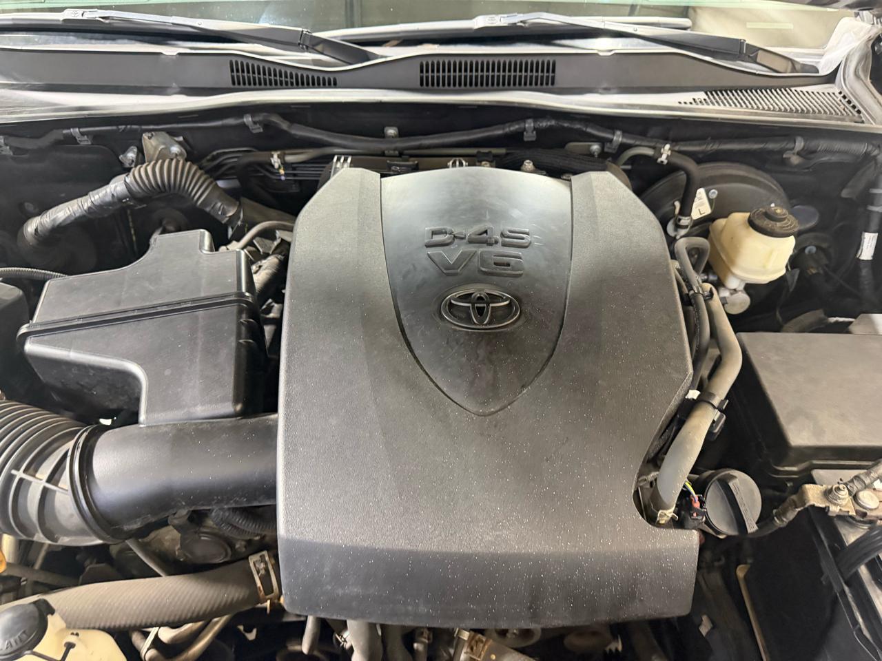 Toyota Tacoma SR5 Double Cab 6' Bed V6 4x4 AT (Natl) 2018