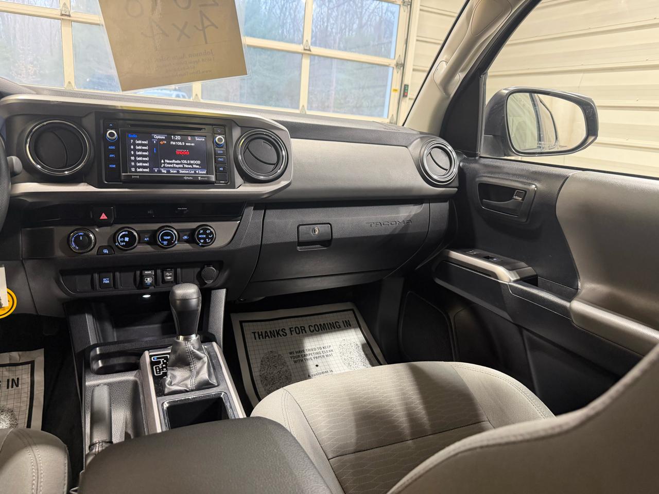 Toyota Tacoma SR5 Double Cab 6' Bed V6 4x4 AT (Natl) 2018