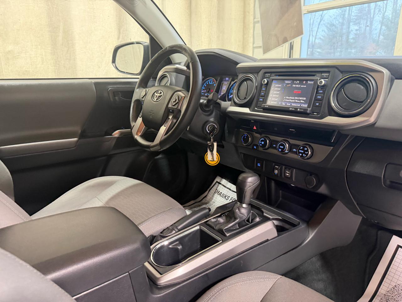 Toyota Tacoma SR5 Double Cab 6' Bed V6 4x4 AT (Natl) 2018