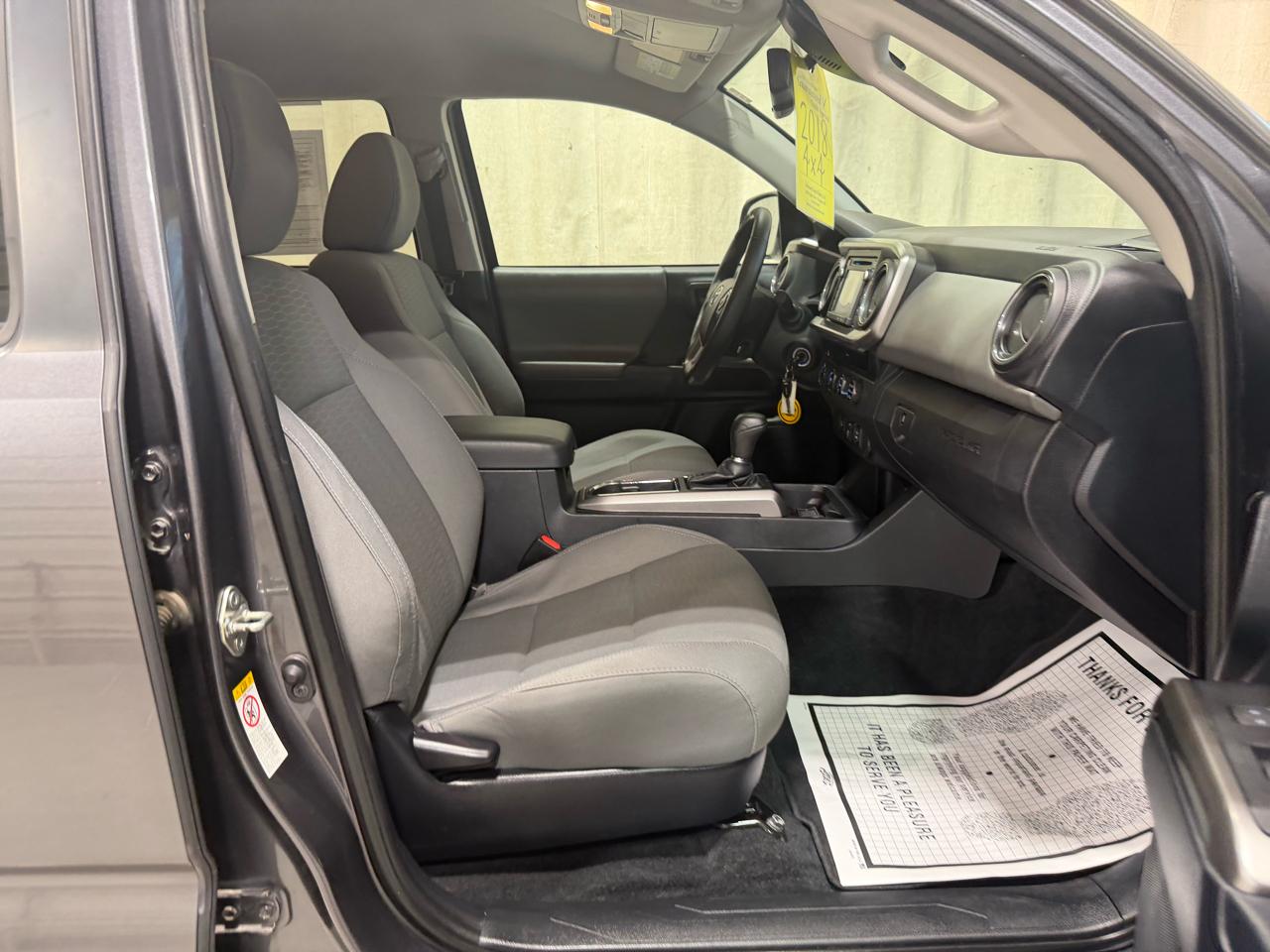 Toyota Tacoma SR5 Double Cab 6' Bed V6 4x4 AT (Natl) 2018