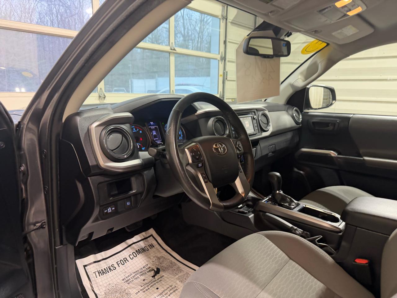 Toyota Tacoma SR5 Double Cab 6' Bed V6 4x4 AT (Natl) 2018