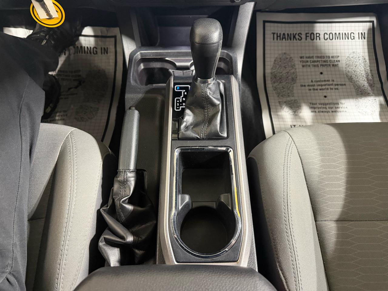 Toyota Tacoma SR5 Double Cab 6' Bed V6 4x4 AT (Natl) 2018