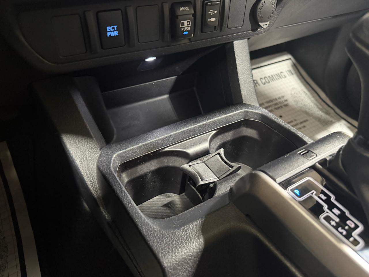 Toyota Tacoma SR5 Double Cab 6' Bed V6 4x4 AT (Natl) 2018