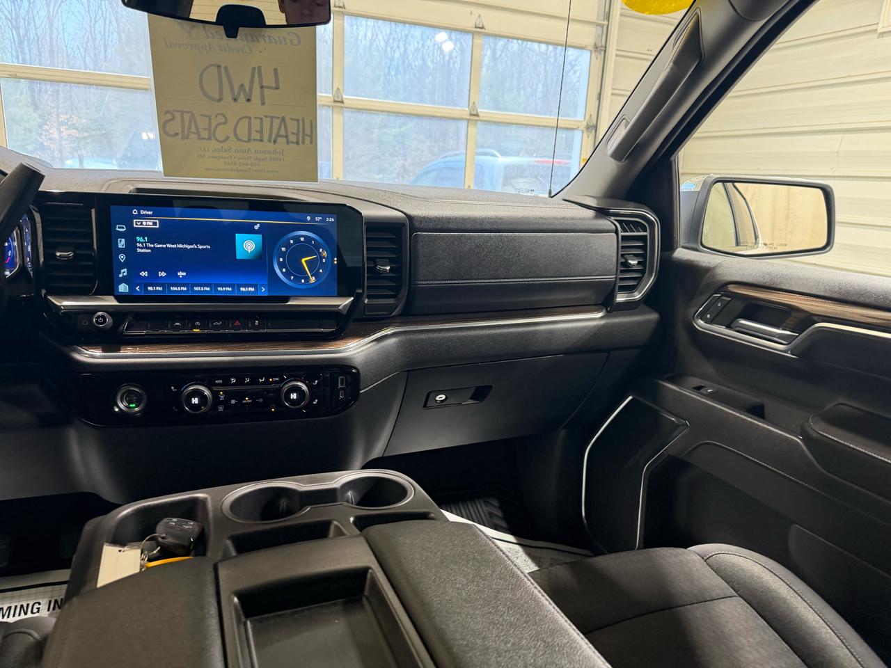 Chevrolet Silverado 1500 4WD Crew Cab 147" LT w/2FL 2023