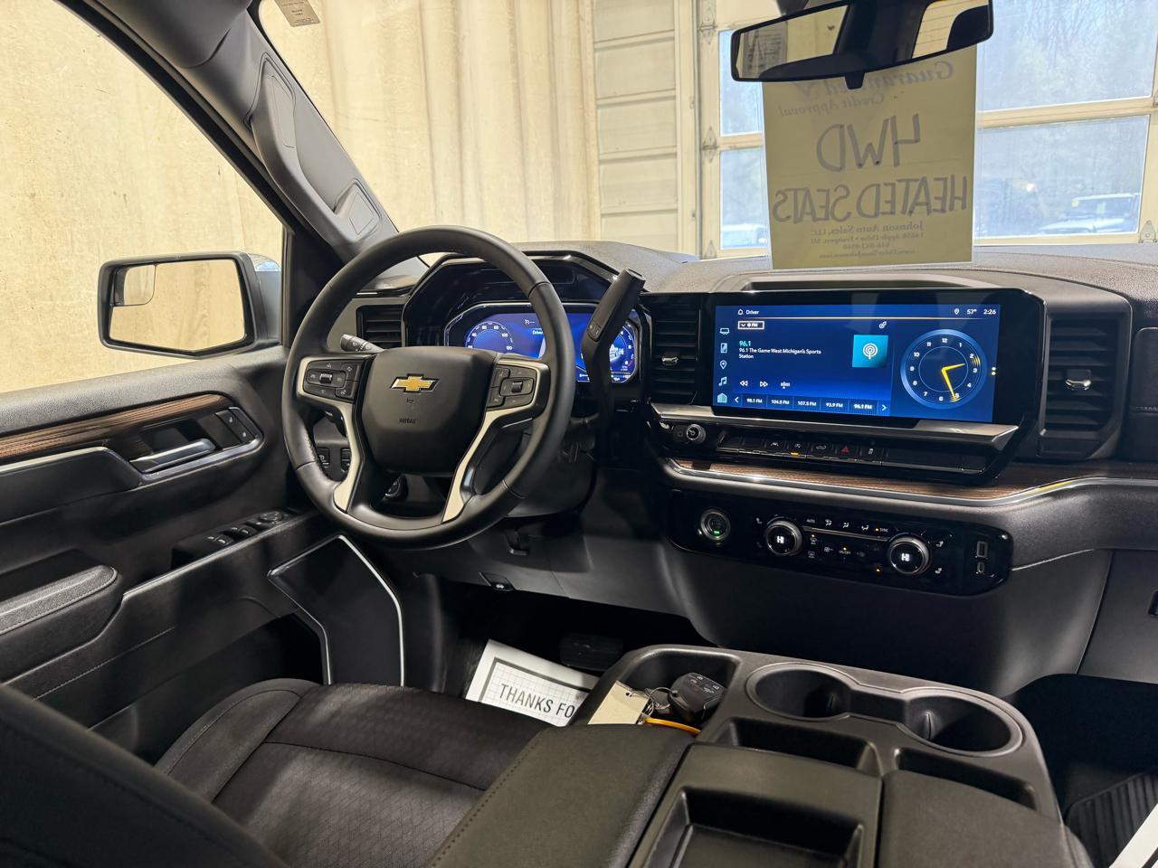 Chevrolet Silverado 1500 4WD Crew Cab 147" LT w/2FL 2023