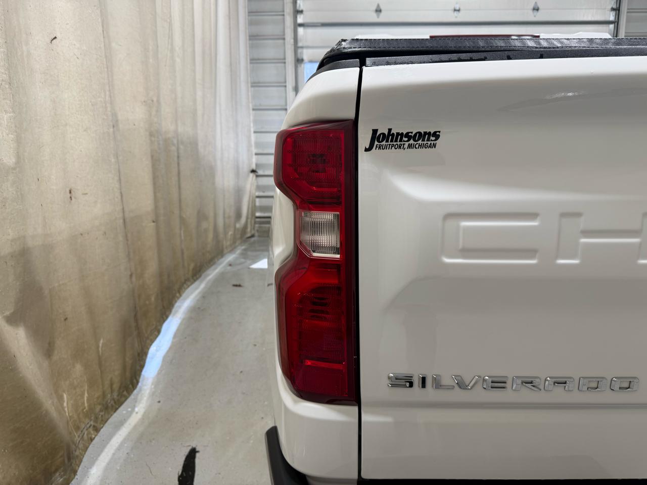 Chevrolet Silverado 1500 4WD Crew Cab 147" LT w/2FL 2023