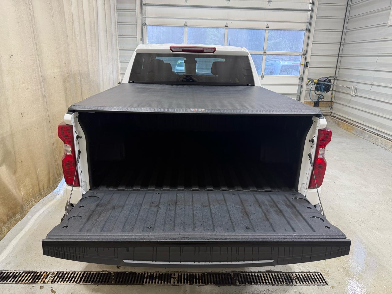 Chevrolet Silverado 1500 4WD Crew Cab 147" LT w/2FL 2023