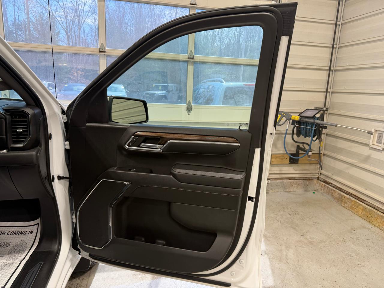 Chevrolet Silverado 1500 4WD Crew Cab 147" LT w/2FL 2023