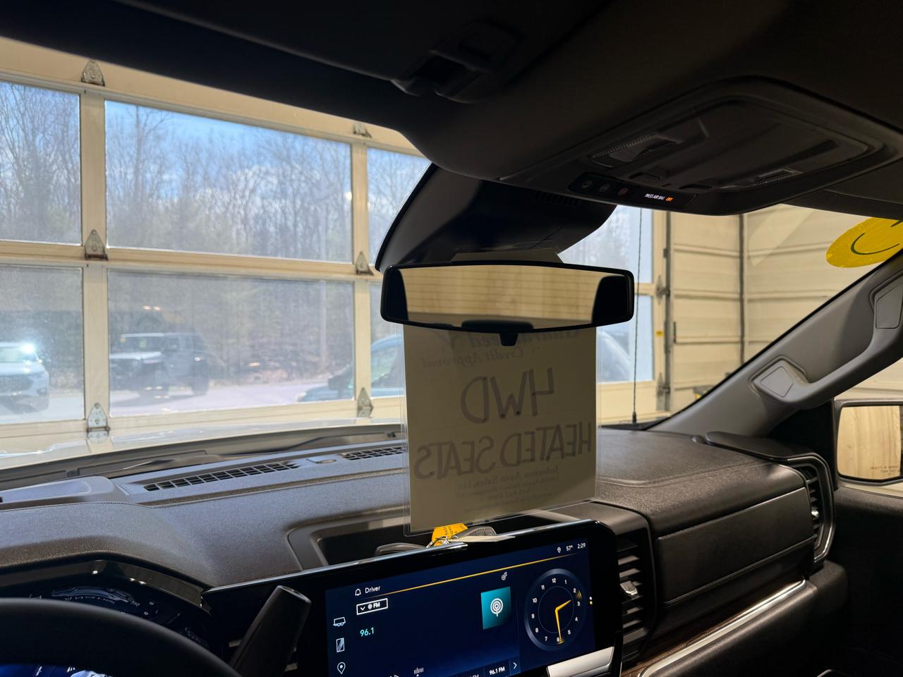 Chevrolet Silverado 1500 4WD Crew Cab 147" LT w/2FL 2023