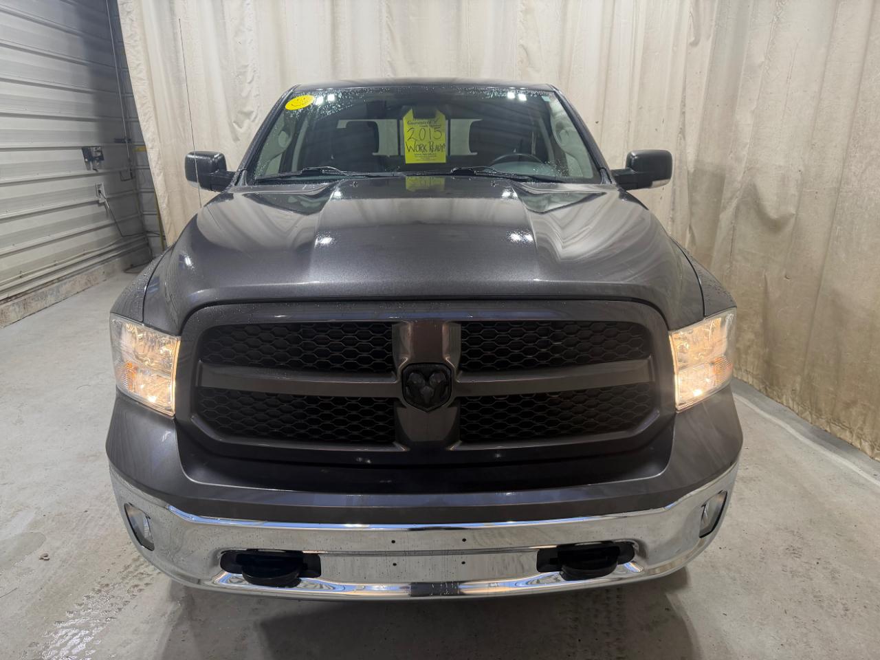 RAM 1500 4WD Crew Cab 140.5" Outdoorsman 2015