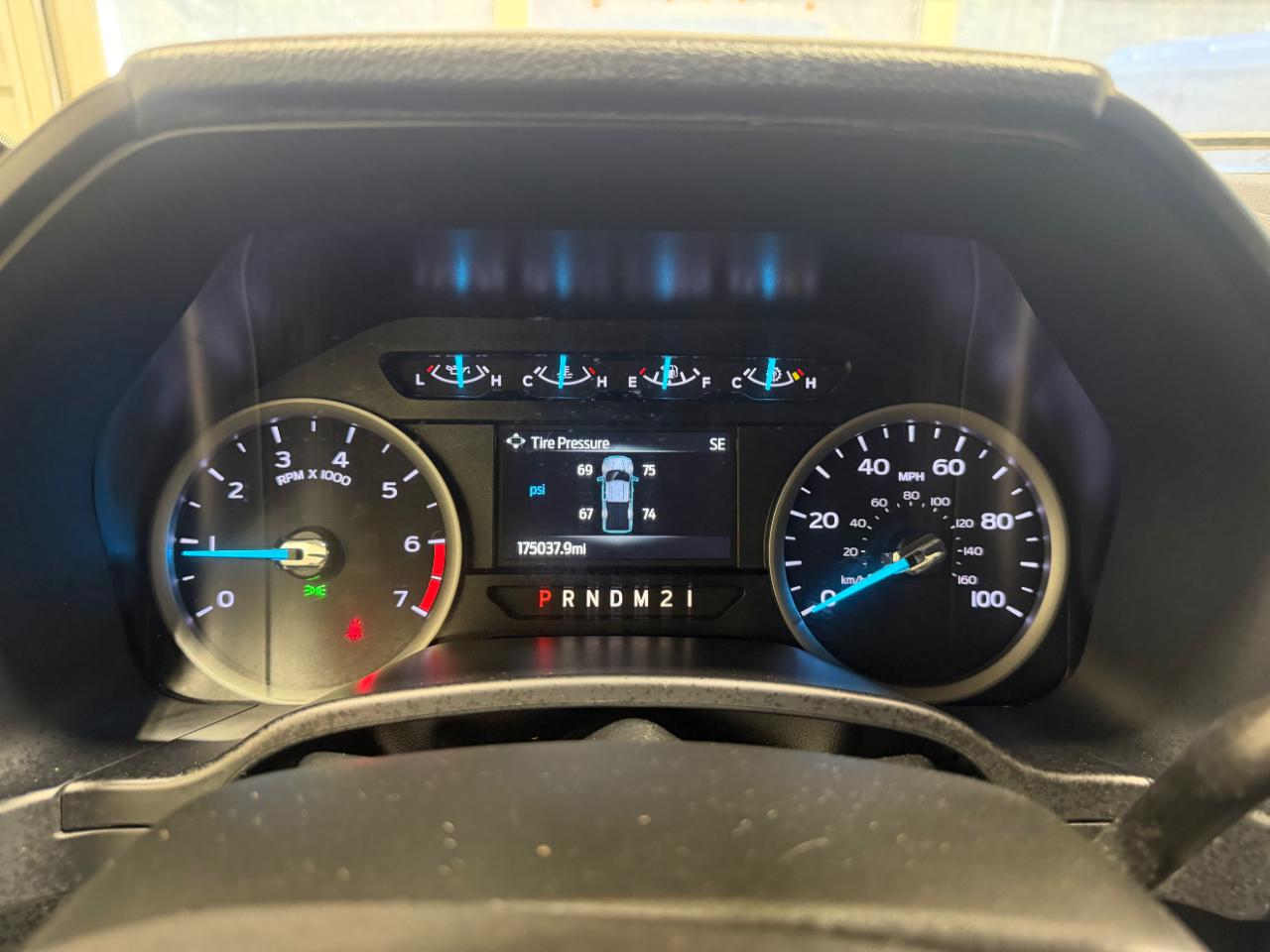 Ford Super Duty F-250 SRW XLT 4WD Crew Cab 6.75' Box 2021