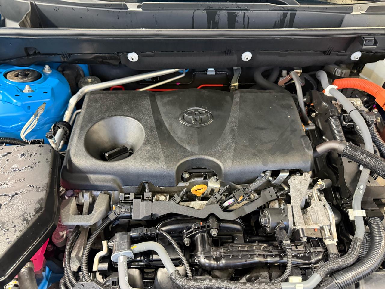 Toyota RAV4 Hybrid LE AWD (Natl) *Ltd Avail* 2021