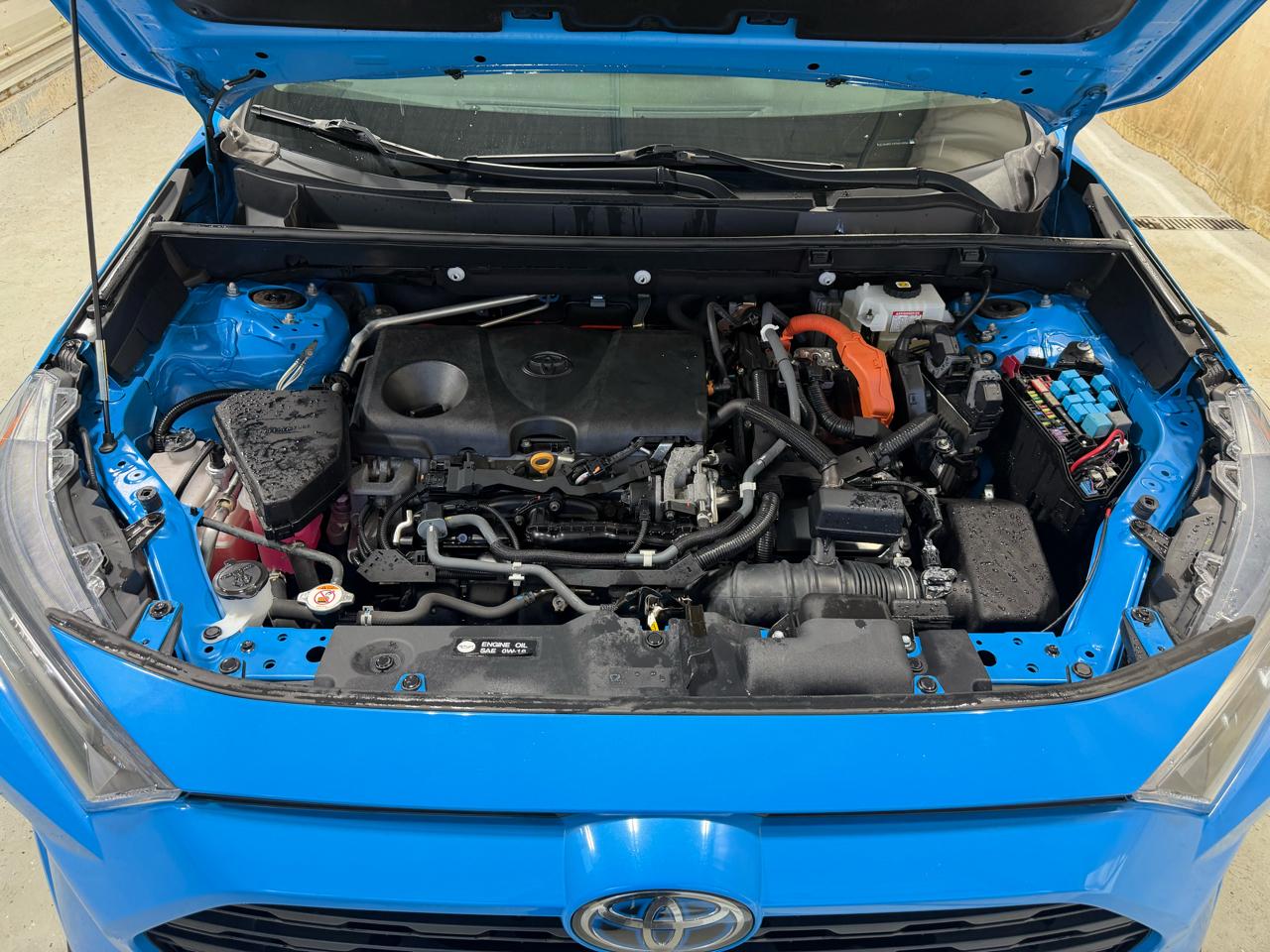 Toyota RAV4 Hybrid LE AWD (Natl) *Ltd Avail* 2021