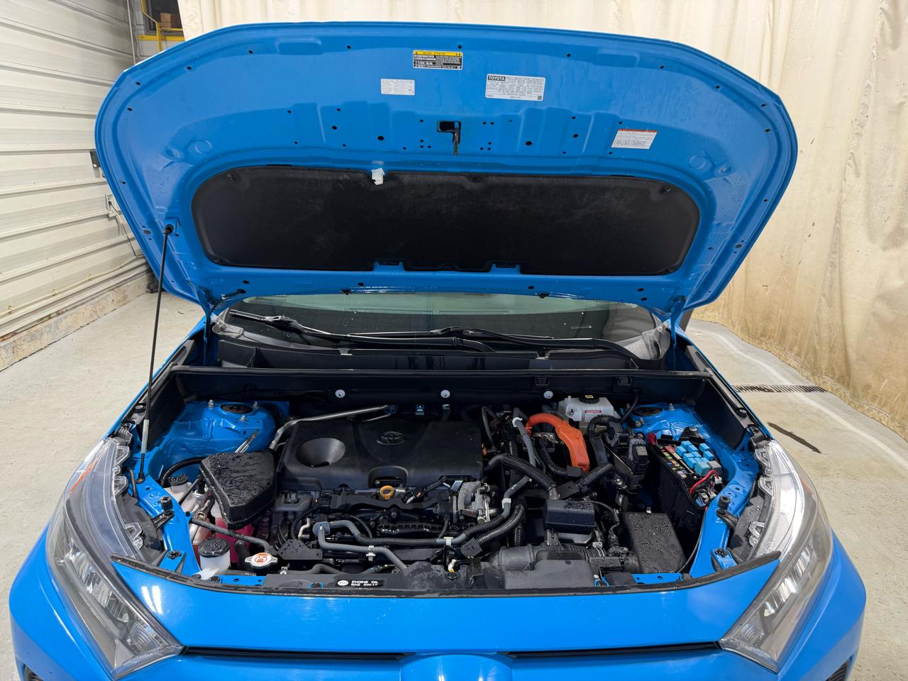 Toyota RAV4 Hybrid LE AWD (Natl) *Ltd Avail* 2021