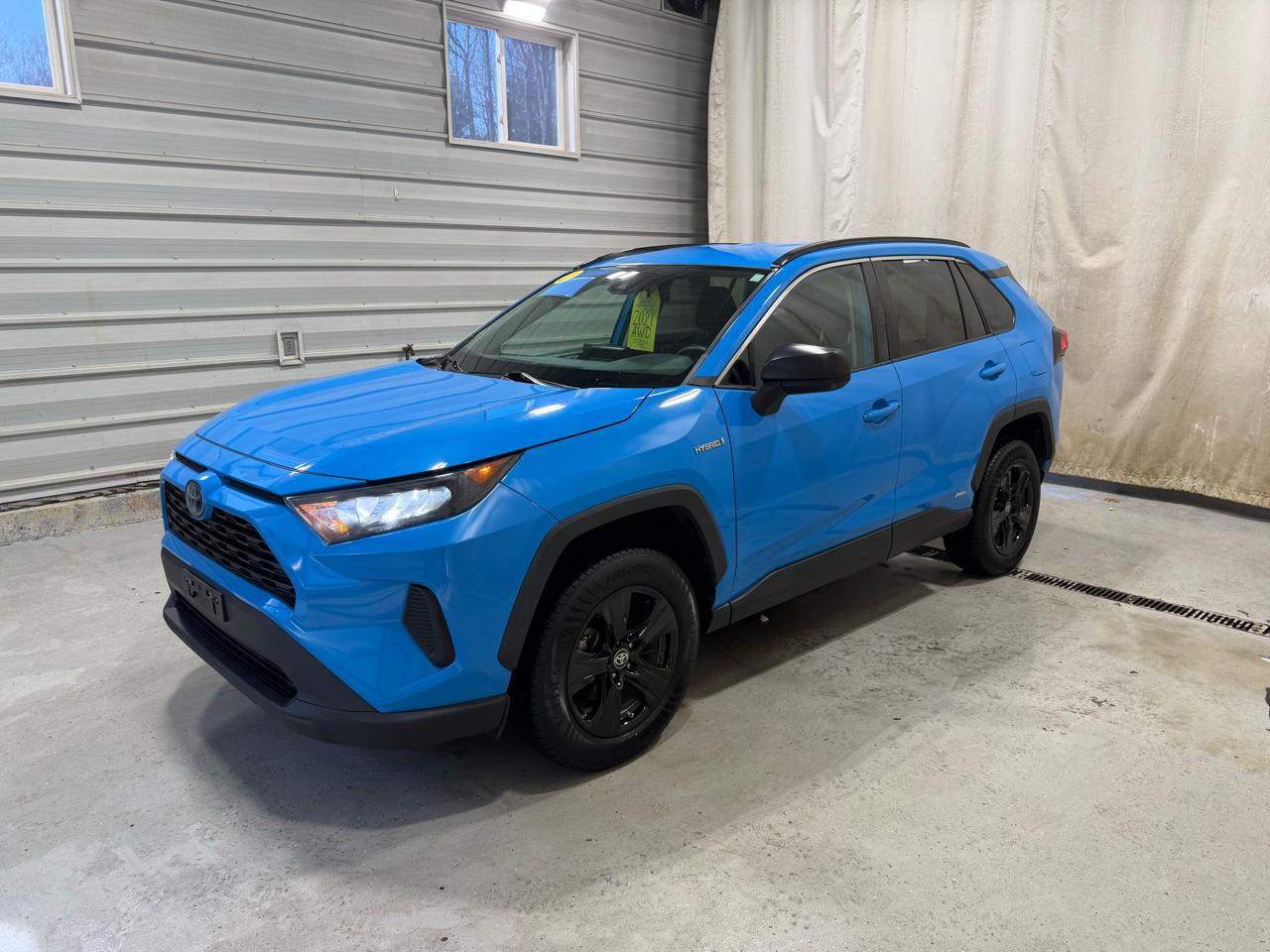 Toyota RAV4 Hybrid LE AWD (Natl) *Ltd Avail* 2021