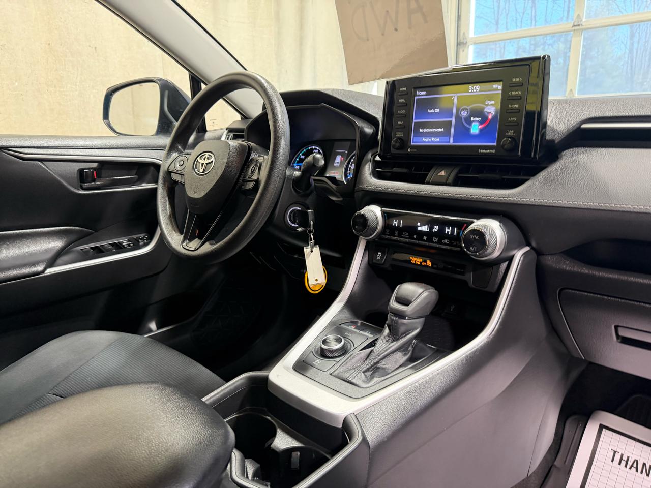 Toyota RAV4 Hybrid LE AWD (Natl) *Ltd Avail* 2021