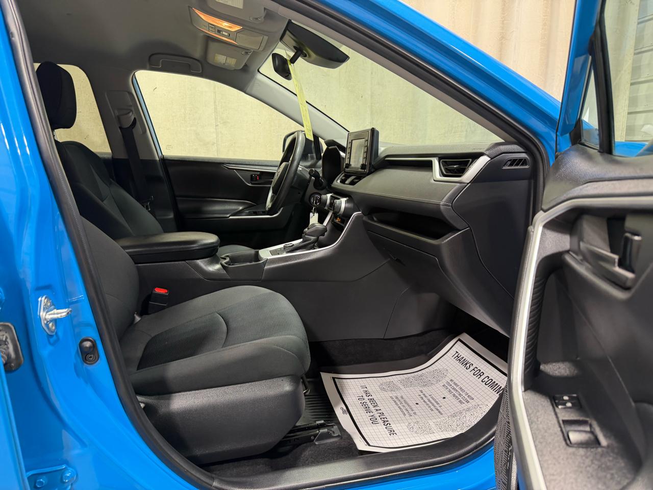 Toyota RAV4 Hybrid LE AWD (Natl) *Ltd Avail* 2021