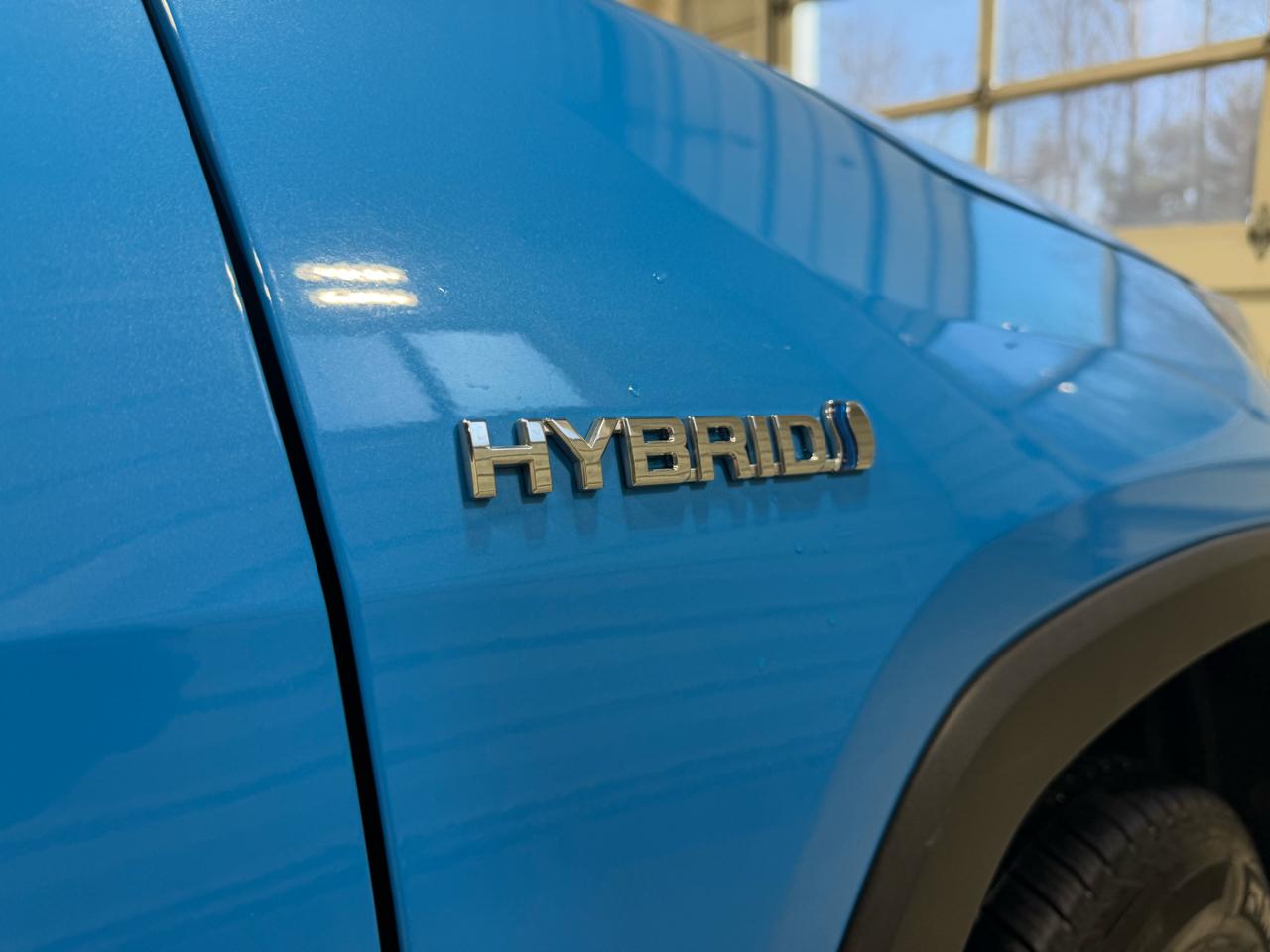 Toyota RAV4 Hybrid LE AWD (Natl) *Ltd Avail* 2021