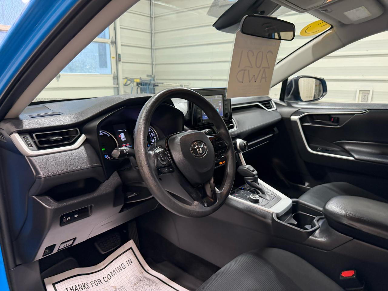 Toyota RAV4 Hybrid LE AWD (Natl) *Ltd Avail* 2021