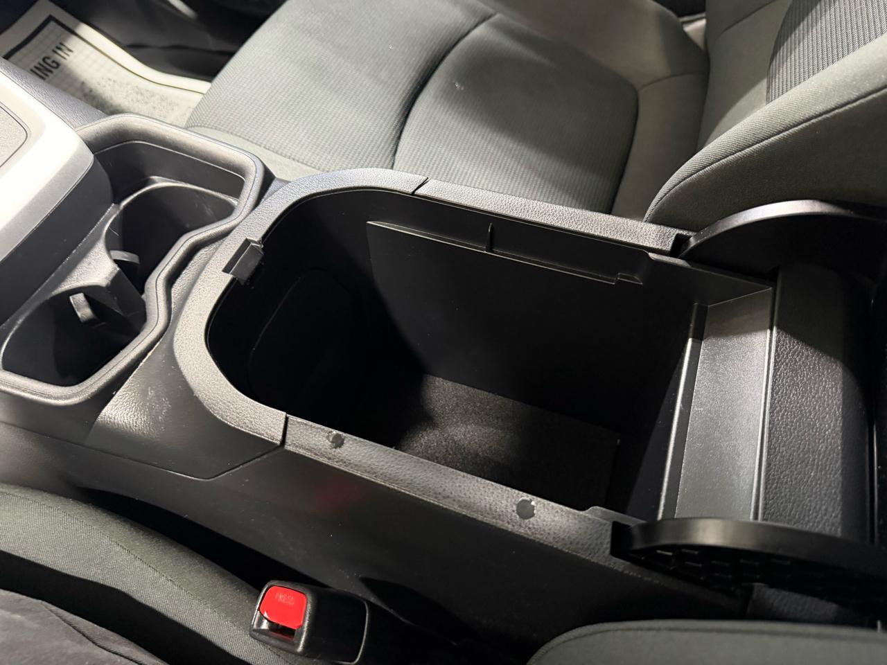 Toyota RAV4 Hybrid LE AWD (Natl) *Ltd Avail* 2021