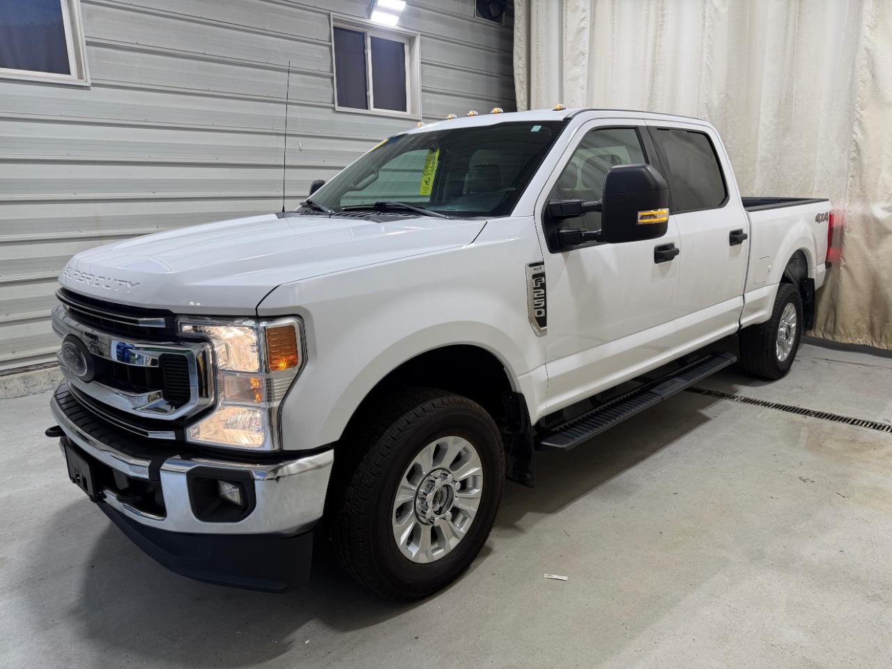 Ford Super Duty F-250 SRW XLT 4WD Crew Cab 6.75' Box 2021